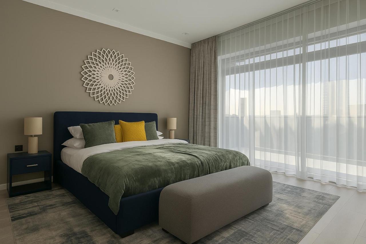 Massive Luxxo Family & Friends House With Terraces, Private Parking, Pool & Quick Access To Mall Dubai