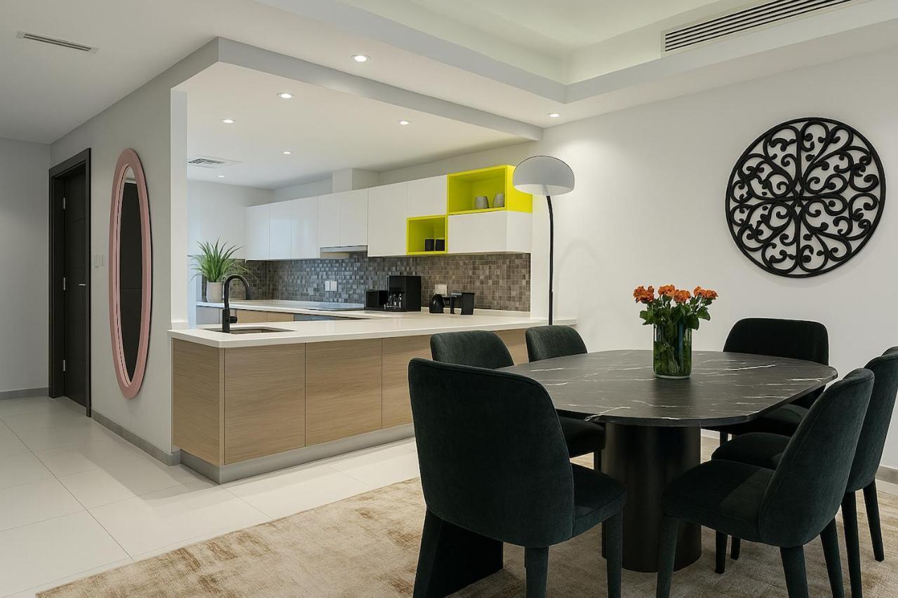 Massive Luxxo Family & Friends House With Terraces, Private Parking, Pool & Quick Access To Mall